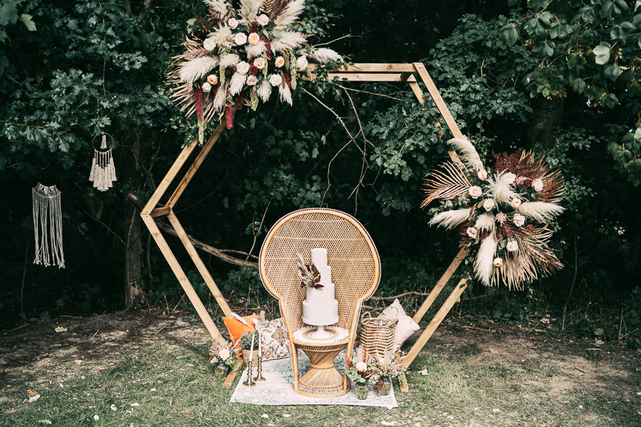 Outdoor Boho Tent Wedding With Relaxed Vibes The Quill Kent 