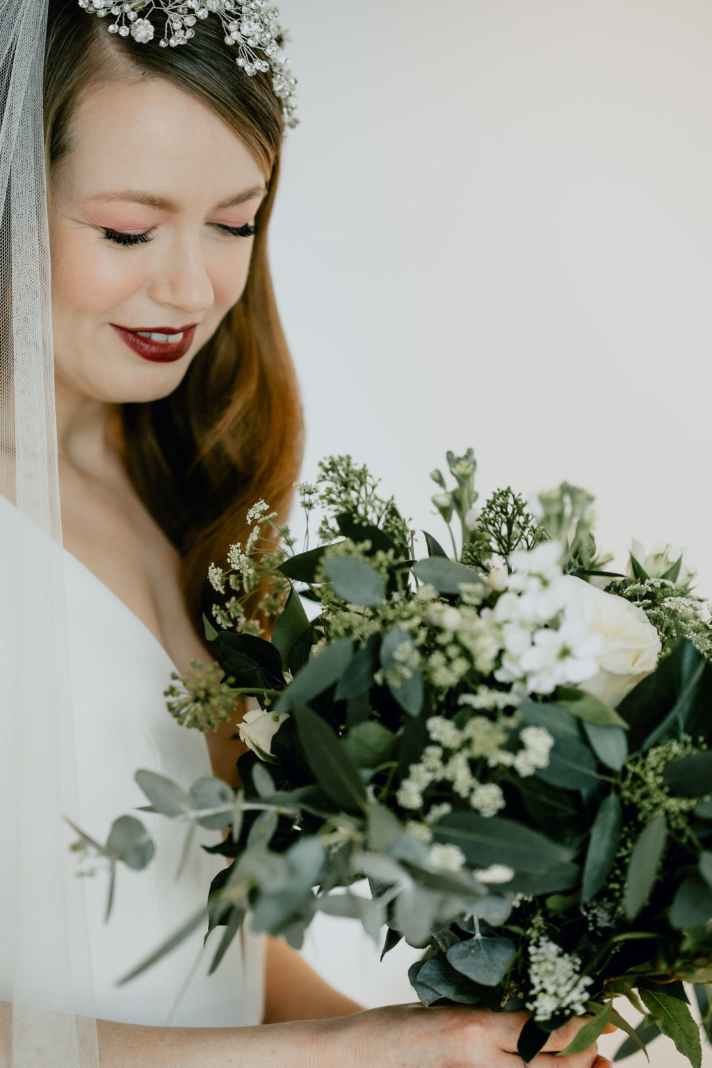 Elegant Black Tie Wedding With Hollywood Glamour At Wadhurst Castle, Kent