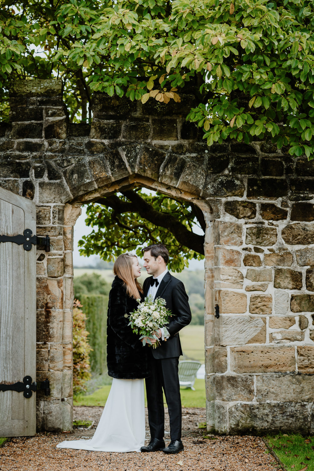 Elegant Black Tie Wedding With Hollywood Glamour At Wadhurst Castle, Kent