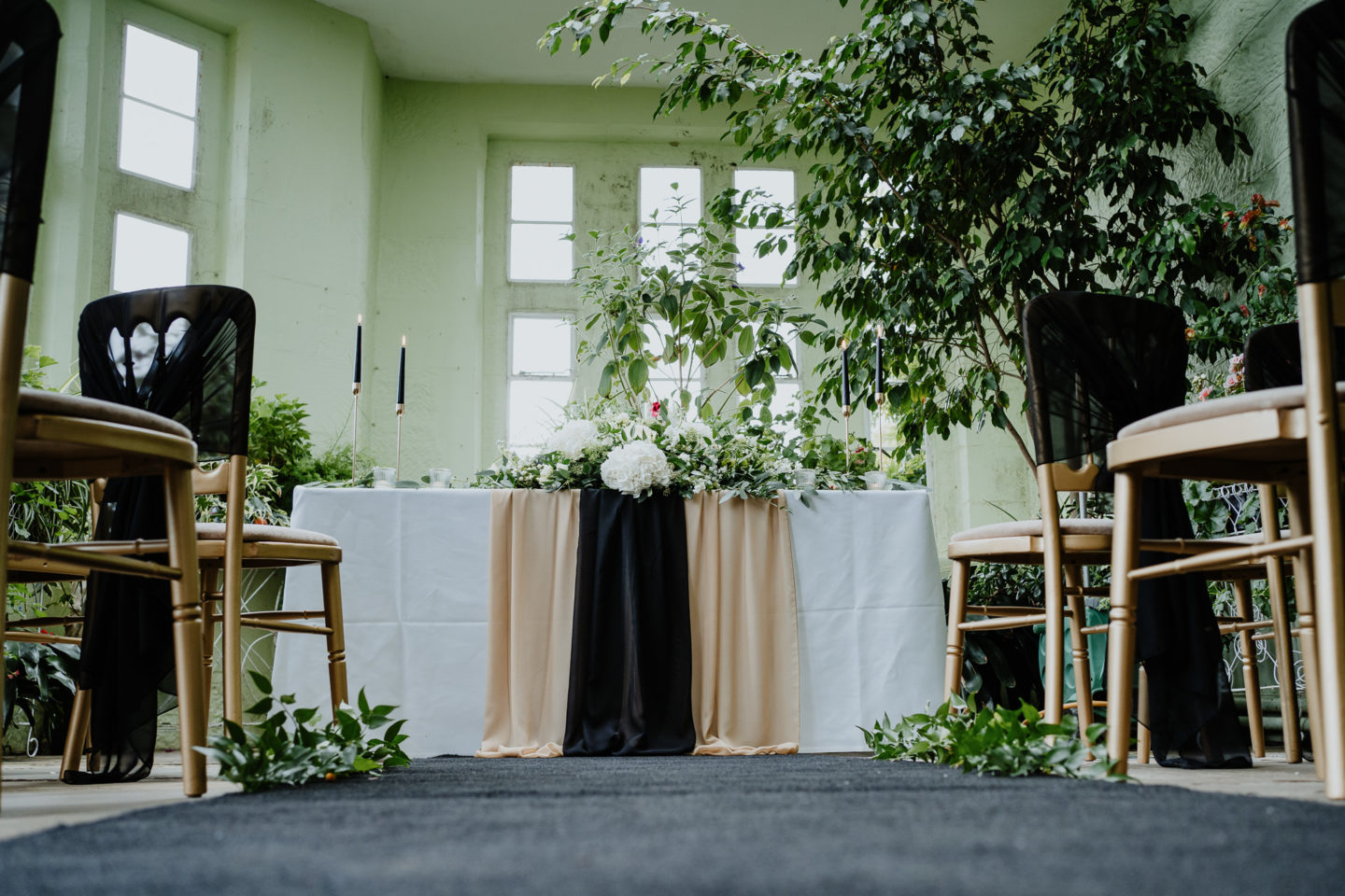 Elegant Black Tie Wedding With Hollywood Glamour At Wadhurst Castle, Kent