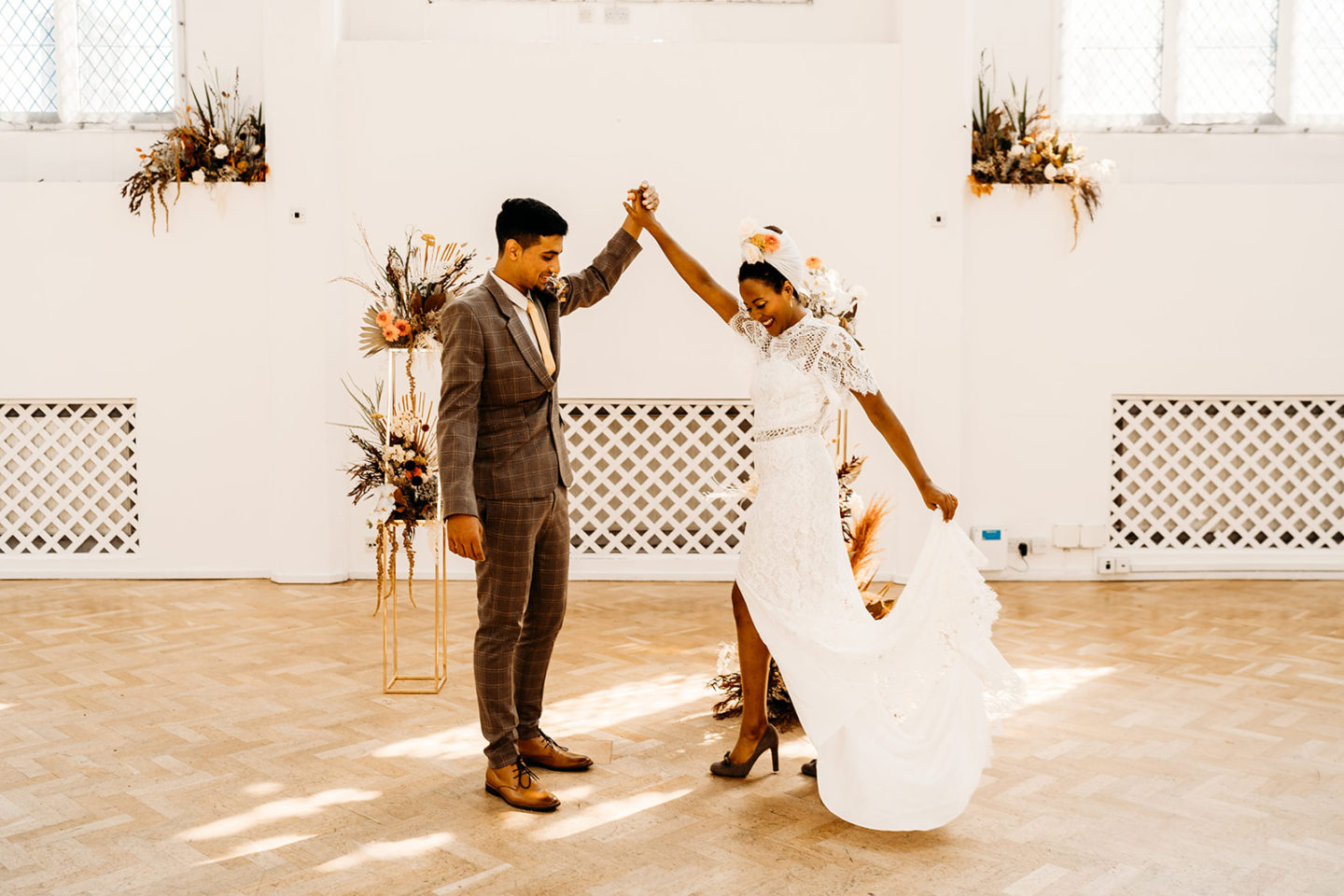  Cool Bride Style With Poppy Perspective Wedding Dress At The Old Library, Birmingham 