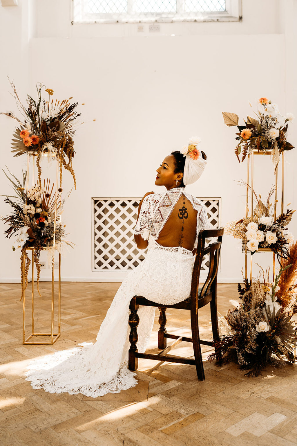  Cool Bride Style With Poppy Perspective Wedding Dress At The Old Library, Birmingham 