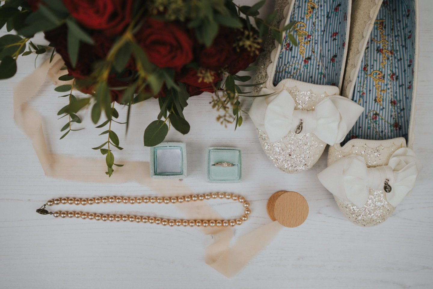 Intimate Ethical DIY Wedding With Vegan Food and Vintage Vibes