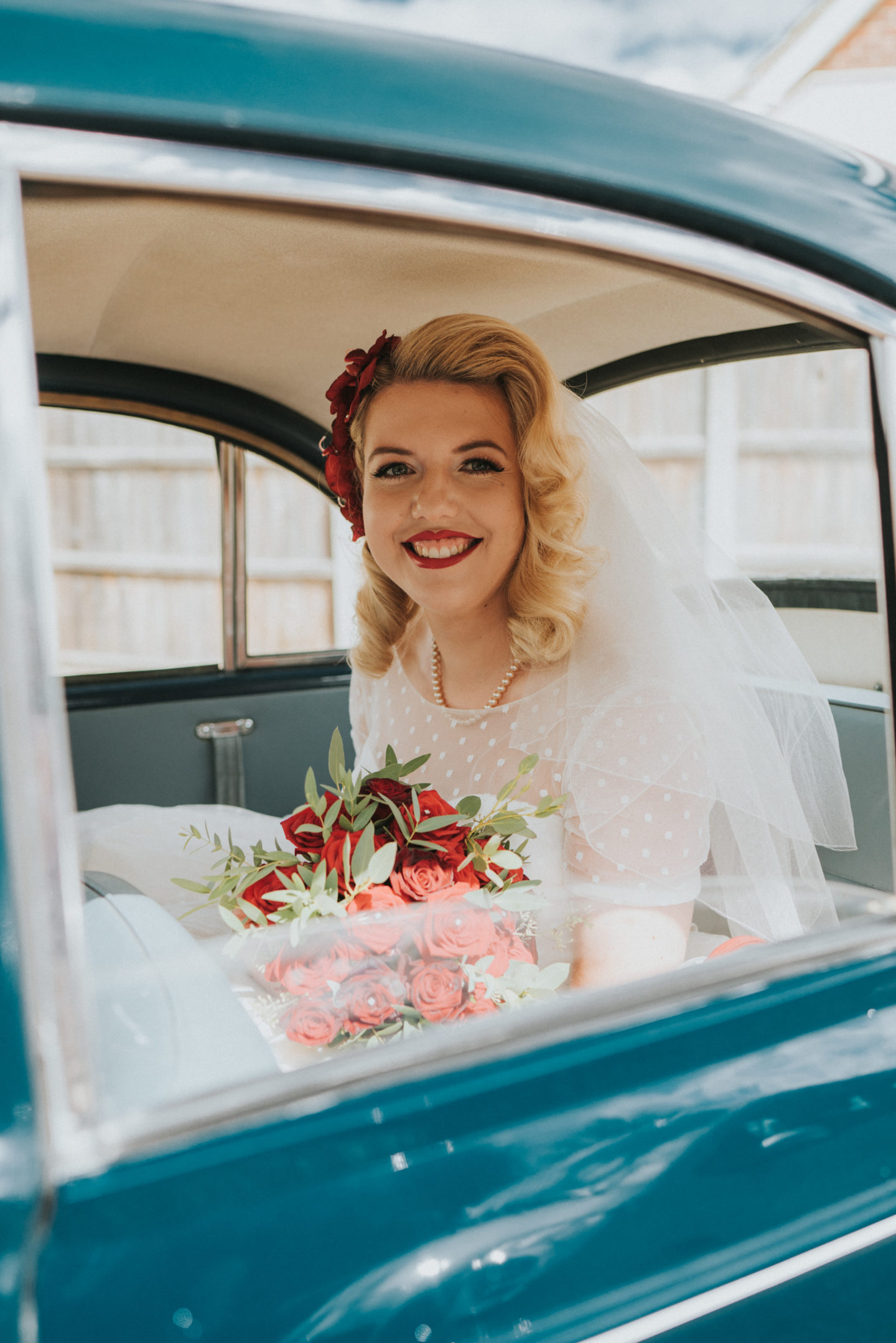 Intimate Ethical DIY Wedding With Vegan Food and Vintage Vibes