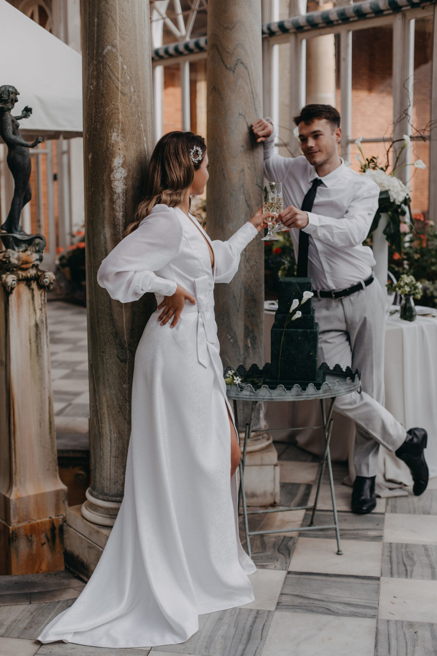 Contemporary Luxe Wedding with Chic Wedding Dress At Sennowe Park, Norfolk