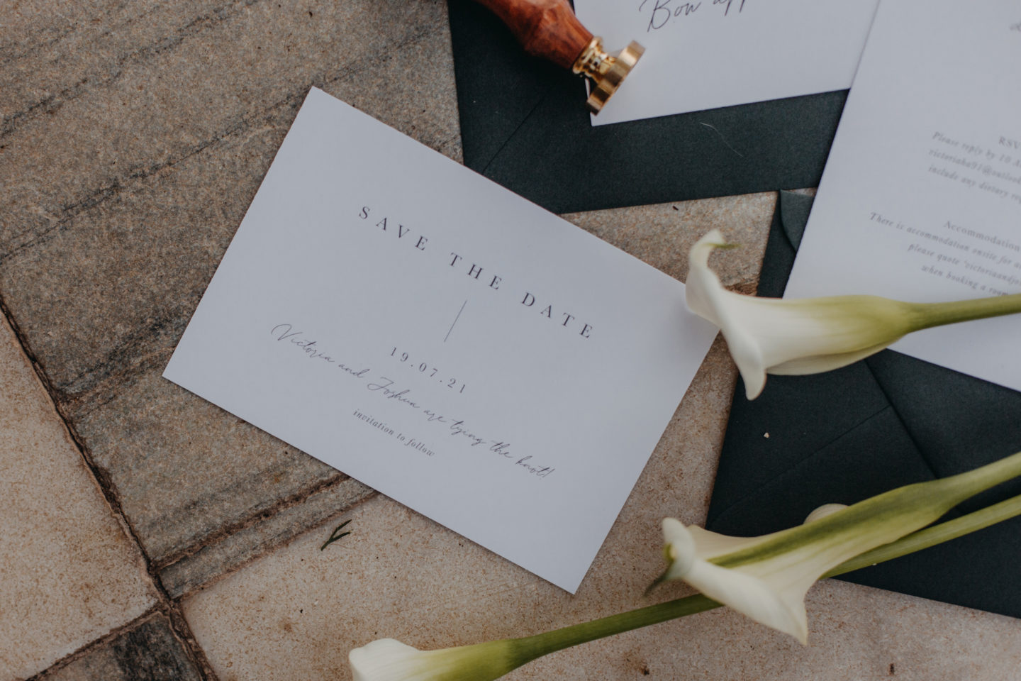 Contemporary Luxe Wedding with Chic Wedding Dress At Sennowe Park, Norfolk