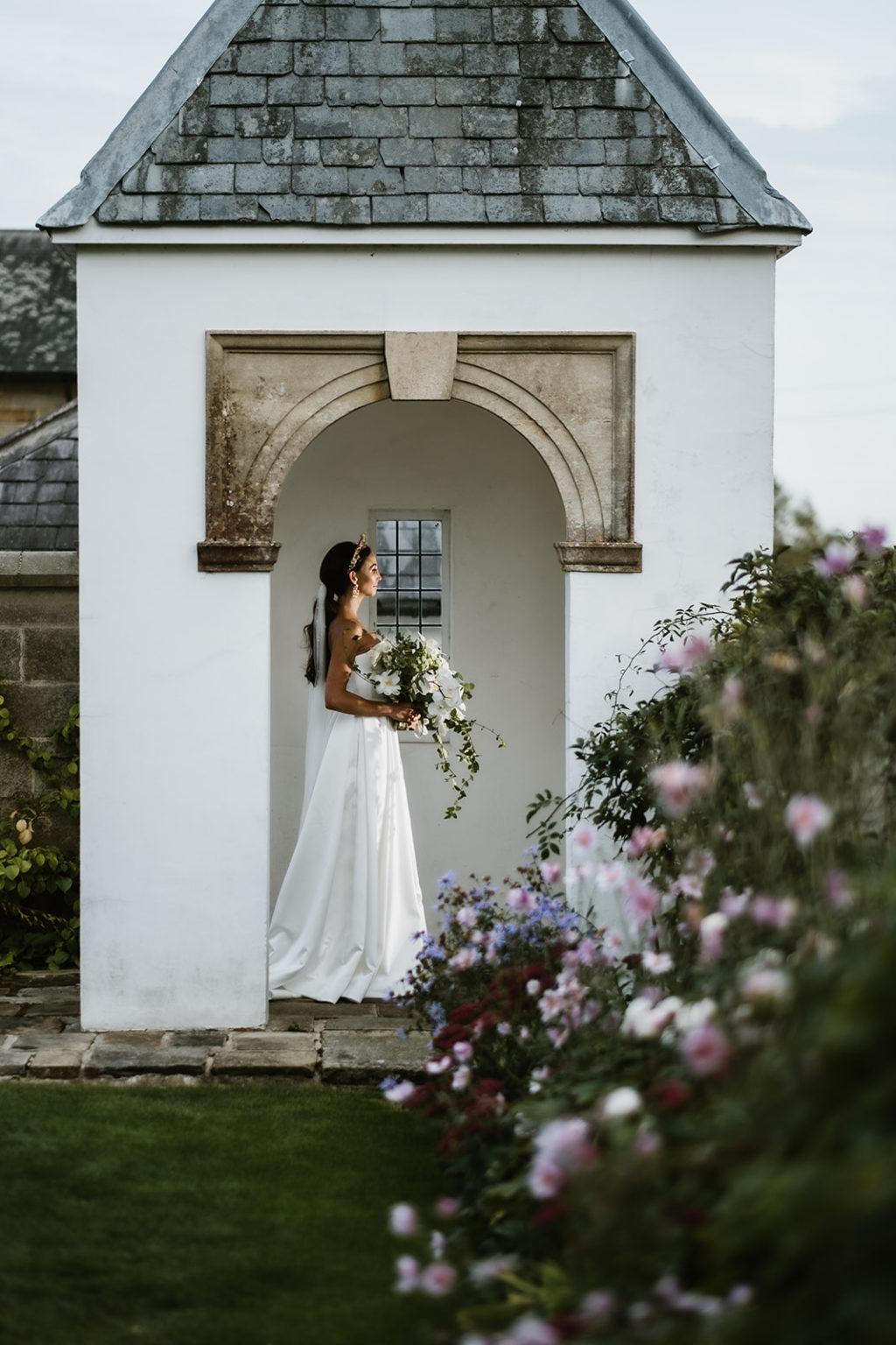 Intimate Wedding With Gold and Green Luxury Styling At Hendall Manor Barns, Sussex