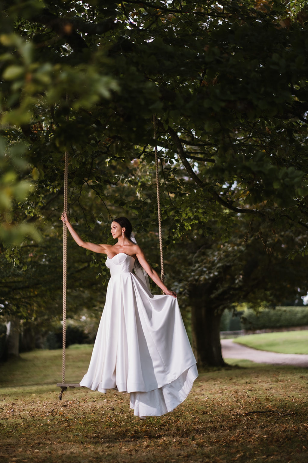 Intimate Wedding With Gold and Green Luxury Styling At Hendall Manor Barns, Sussex