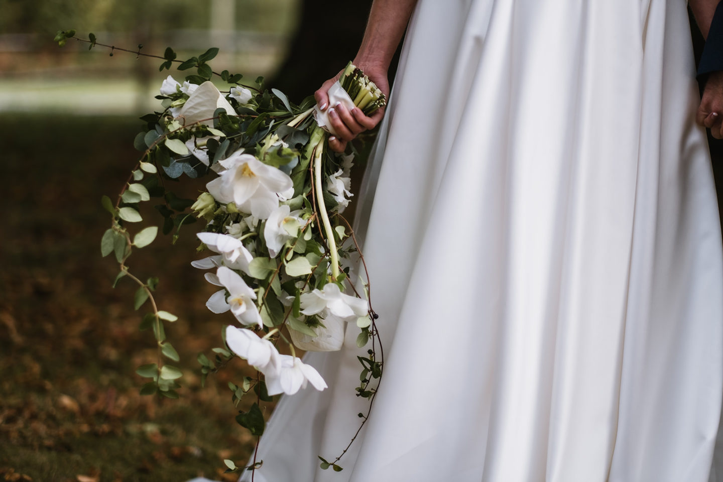 Intimate Wedding With Gold and Green Luxury Styling At Hendall Manor Barns, Sussex