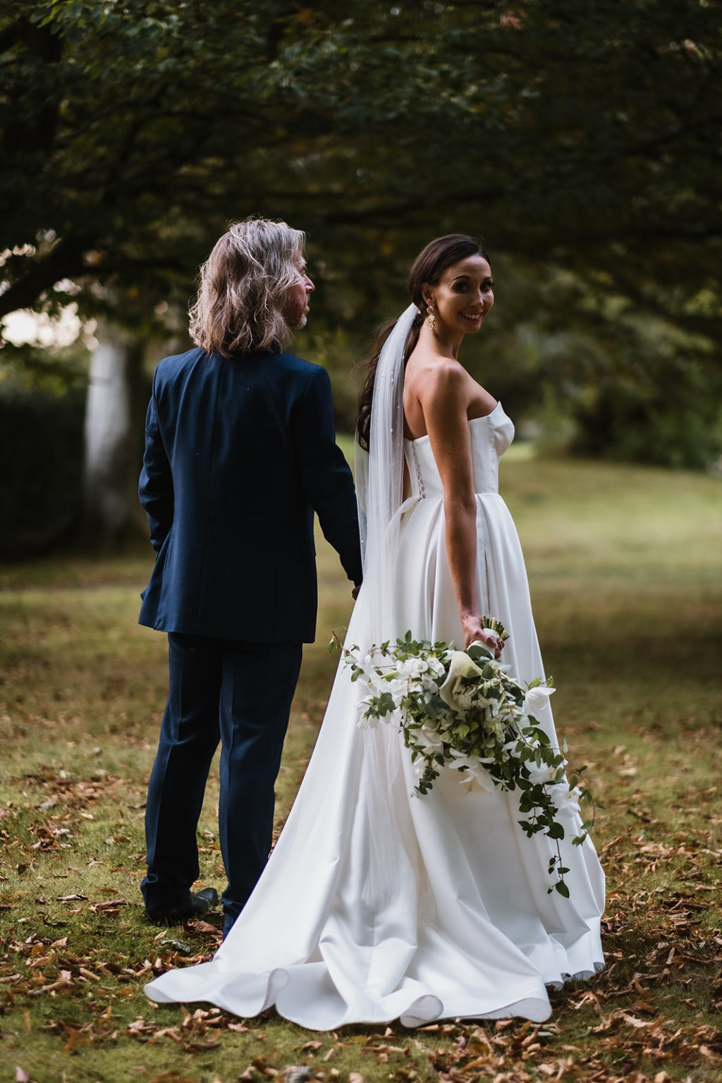 Intimate Wedding With Gold and Green Luxury Styling At Hendall Manor Barns, Sussex