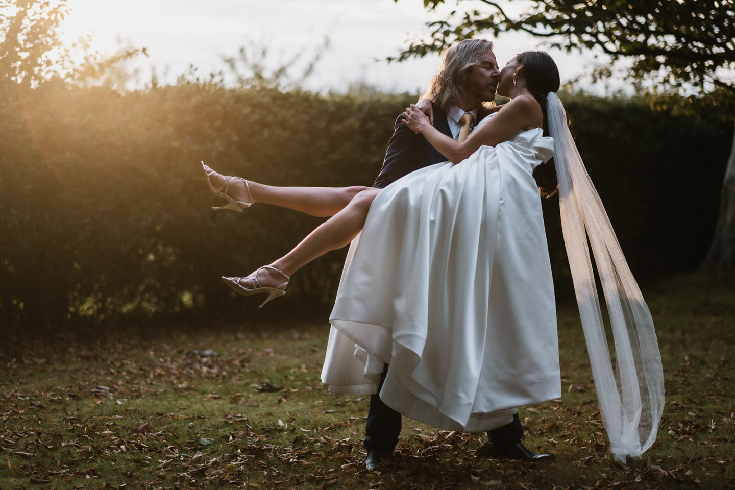 Intimate Wedding With Gold and Green Luxury Styling At Hendall Manor Barns, Sussex