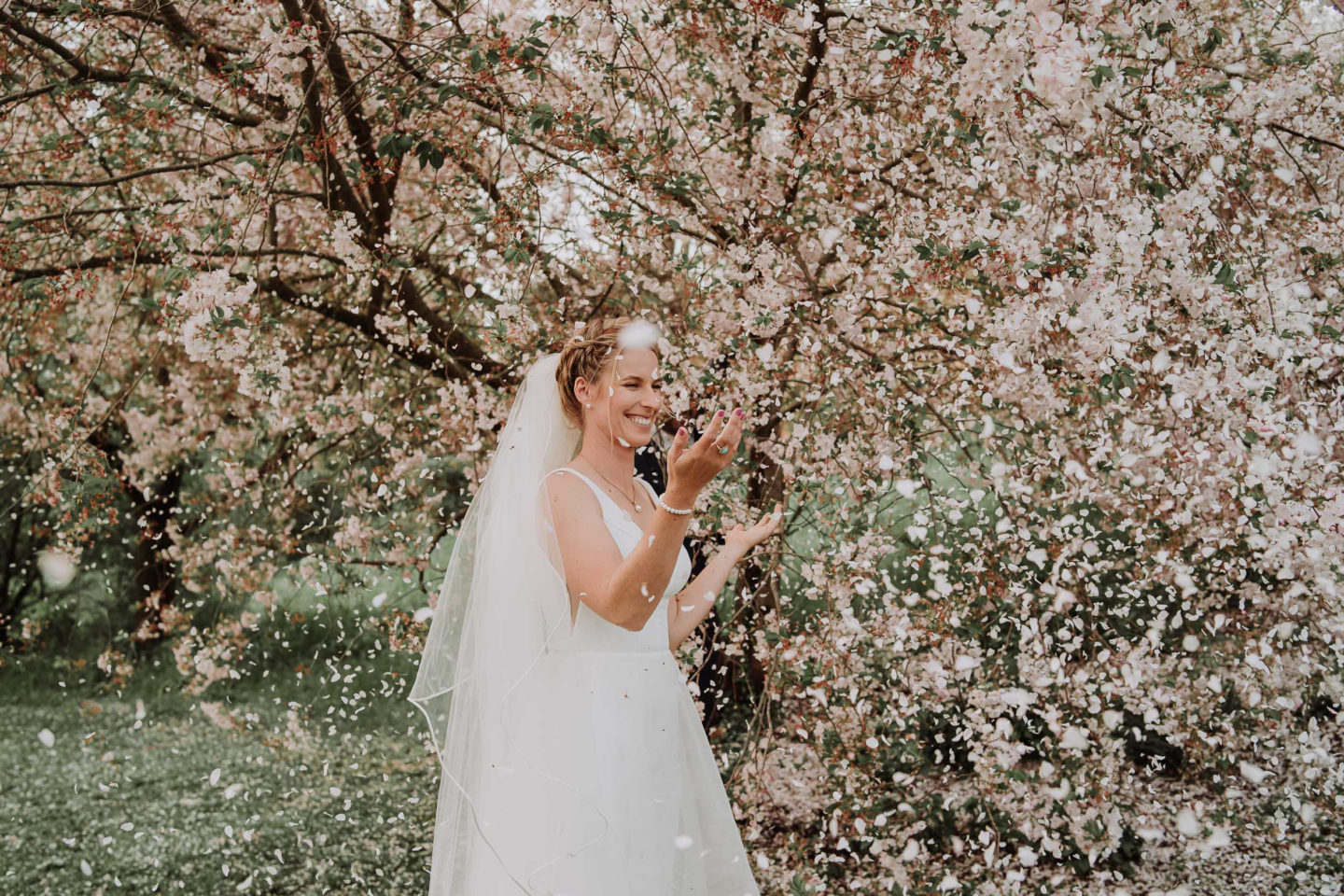 Italian Wedding With Alfresco Dining At Torrecchia Vecchia, Lazio