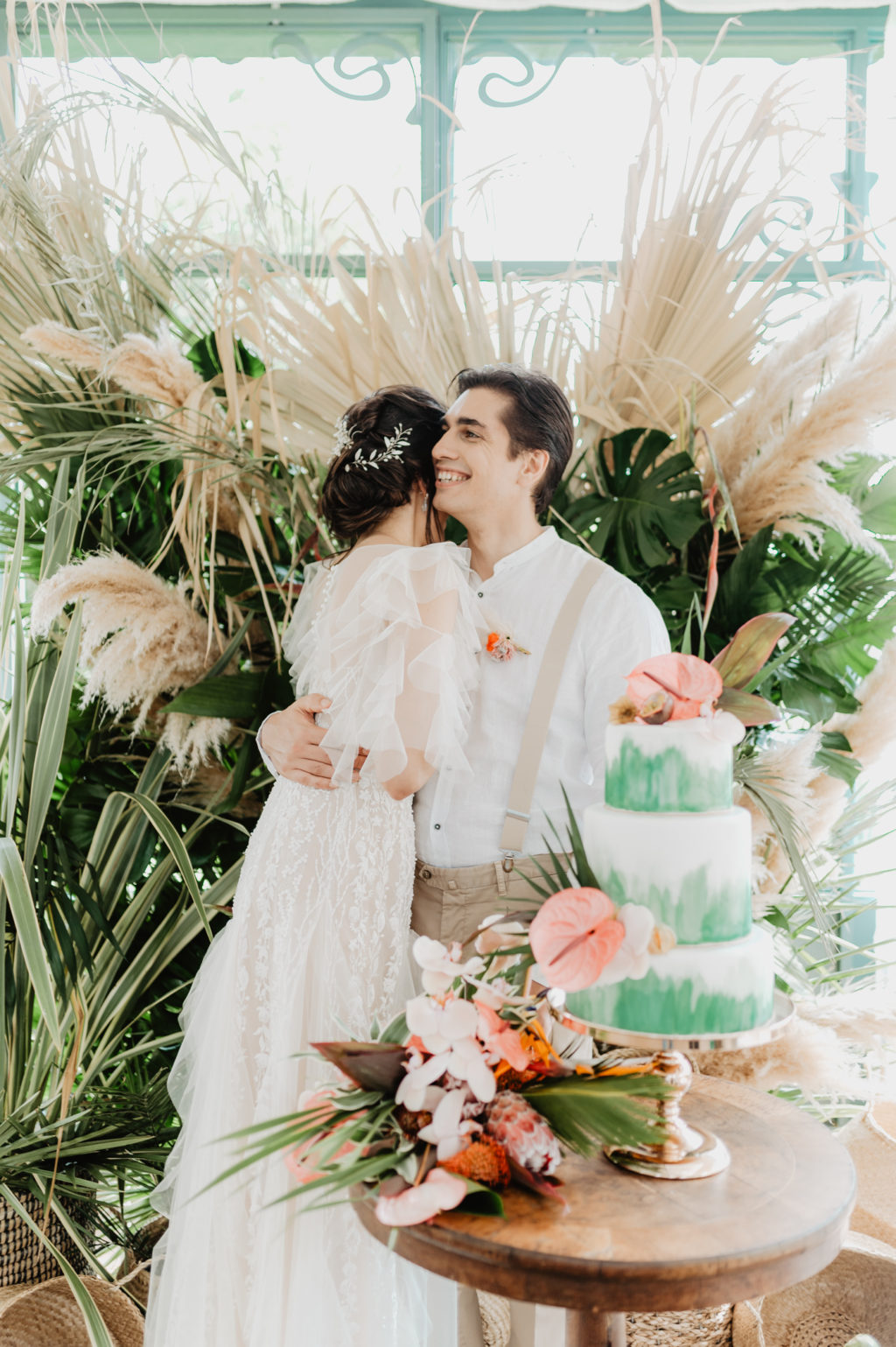 Luxury Boho Wedding With Tropical Vibes in Italy