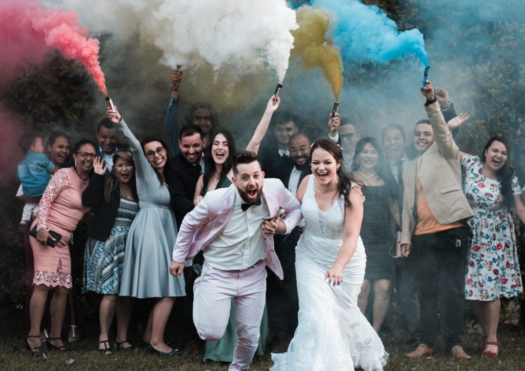 10 Ways to Spice up Your Wedding Photos