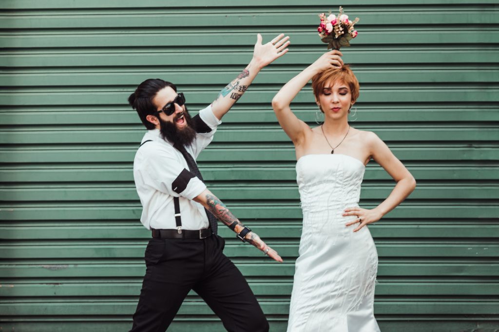 10 Ways to Spice up Your Wedding Photos