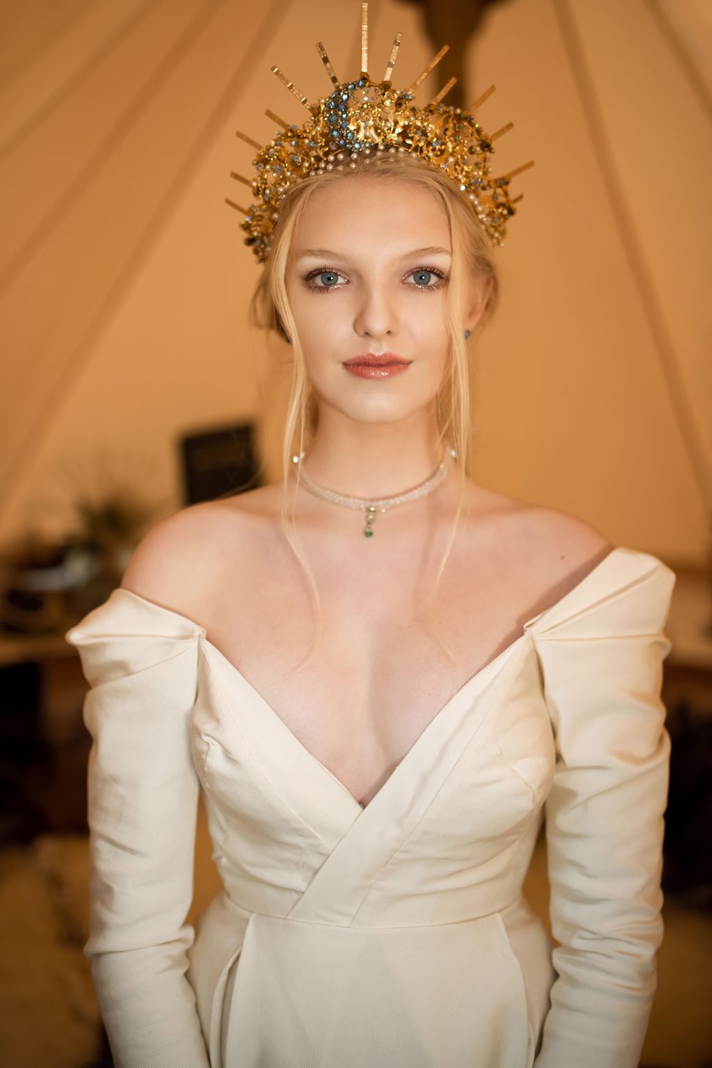 Our Favourite Wedding Tiaras and Crowns For An Epic Bridal Look