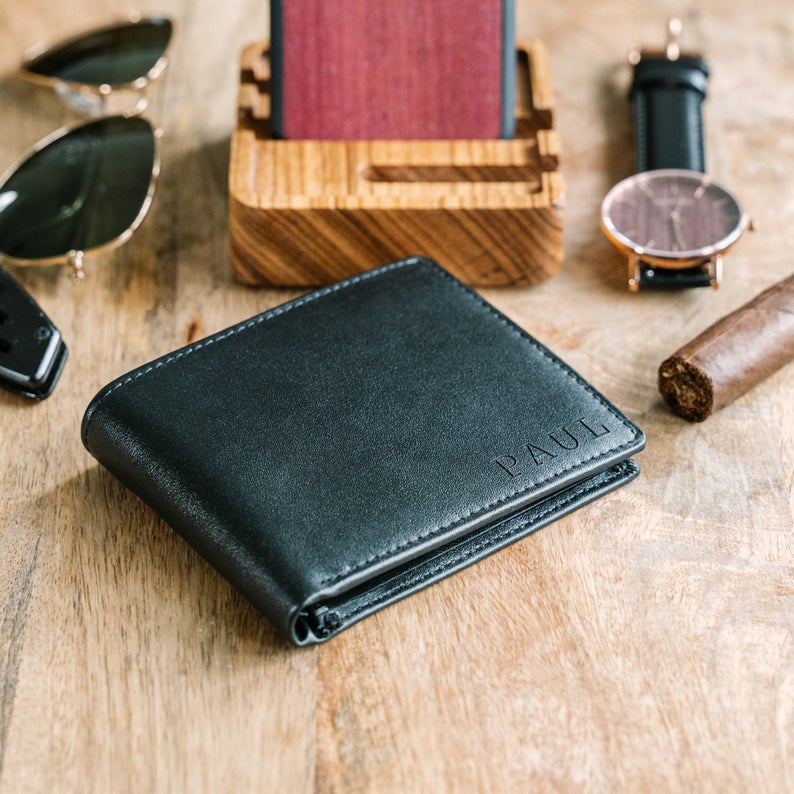 7 Father of the Bride Gift Ideas For A Traditional Dad