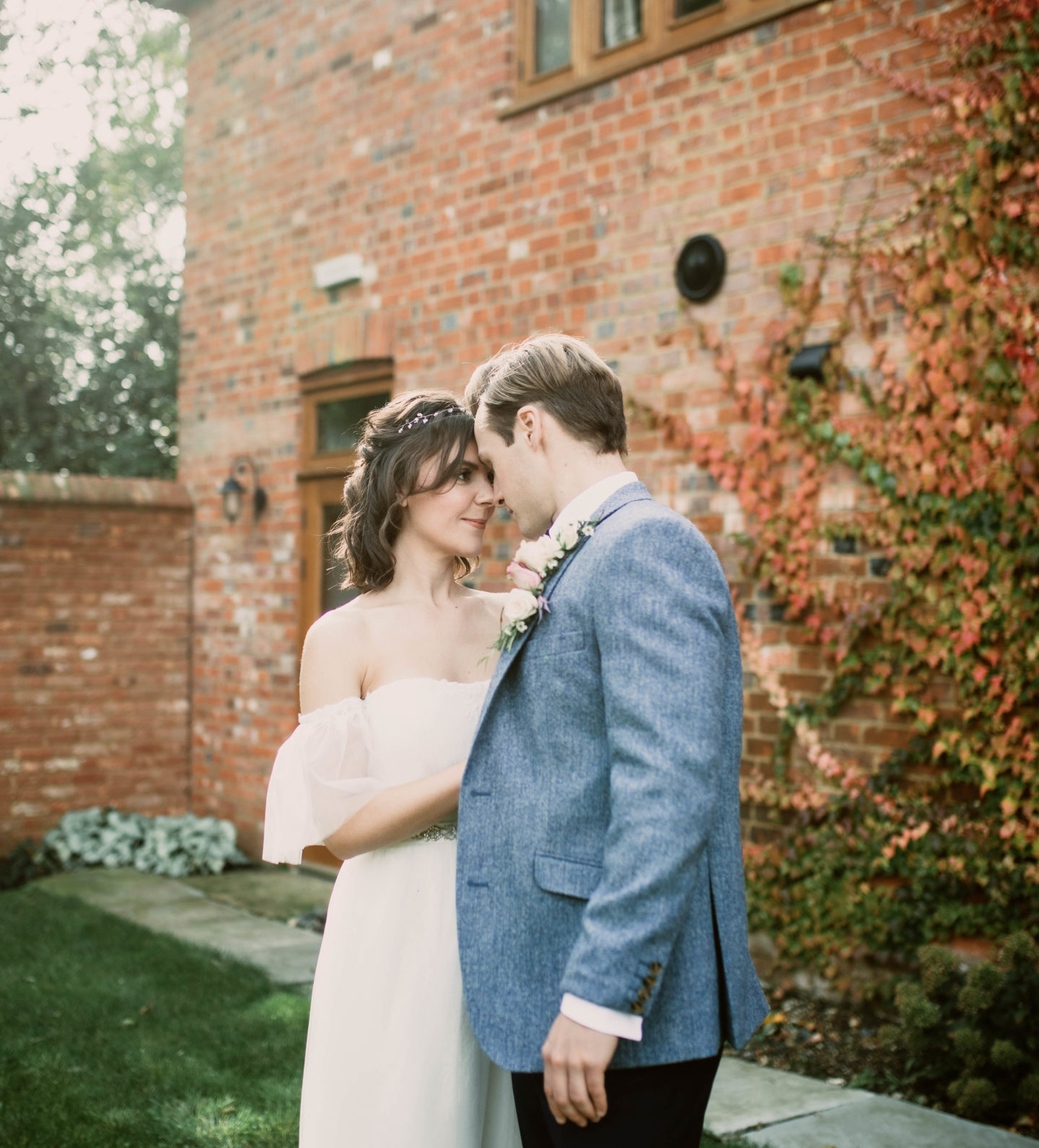 Romeo and Juliet Inspired Wedding With Vintage Charm At Apton Hall, Essex