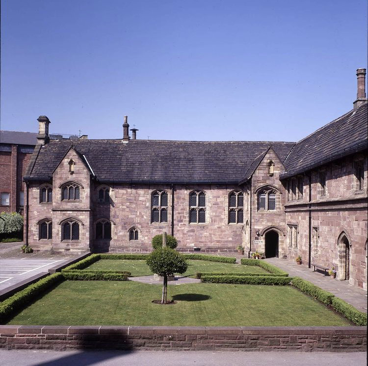 10 Alternative Wedding Venues in Manchester