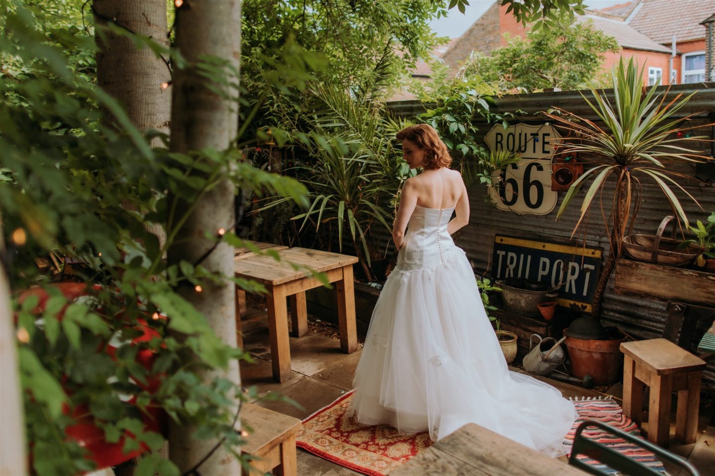 Retro 50s Wedding Inspiration At Gods Own Junkyard, London