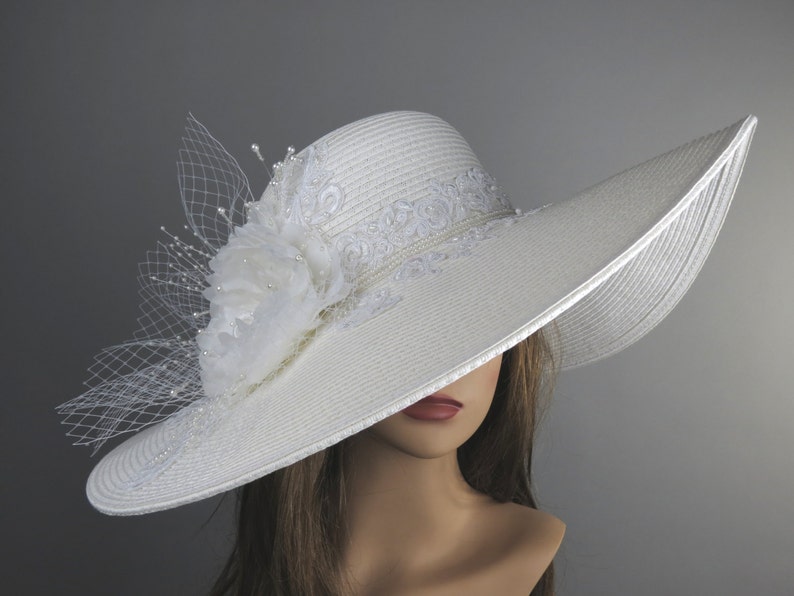 5 Creative Bridal Hat Looks For Your Wedding Day