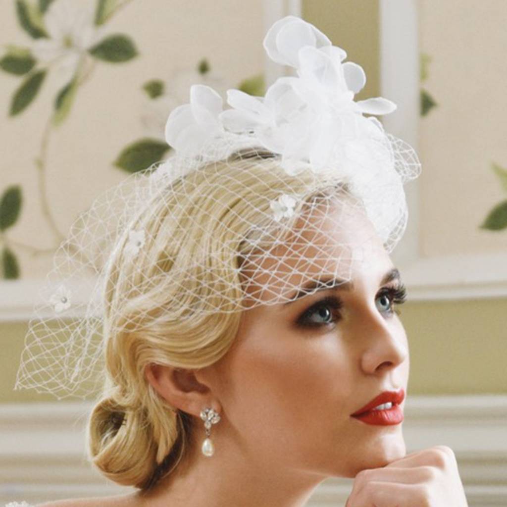 5 Creative Bridal Hat Looks For Your Wedding Day
