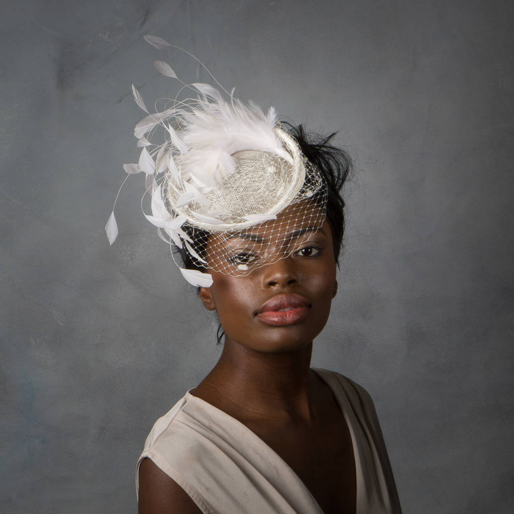 5 Creative Bridal Hat Looks For Your Wedding Day