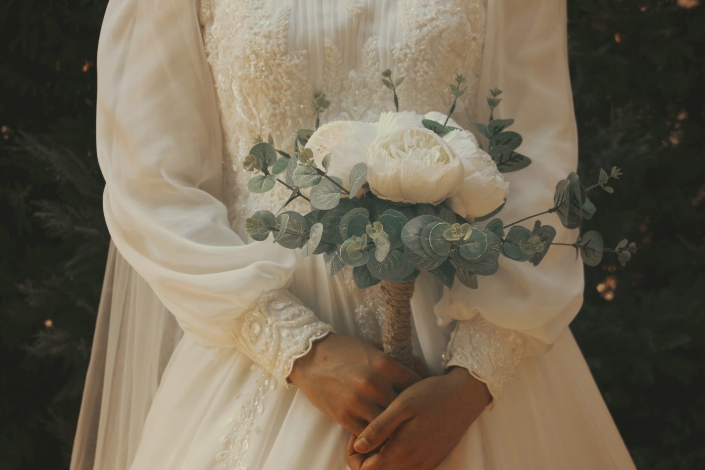  5 Places To Buy Pre-Loved and Vintage Wedding Dresses