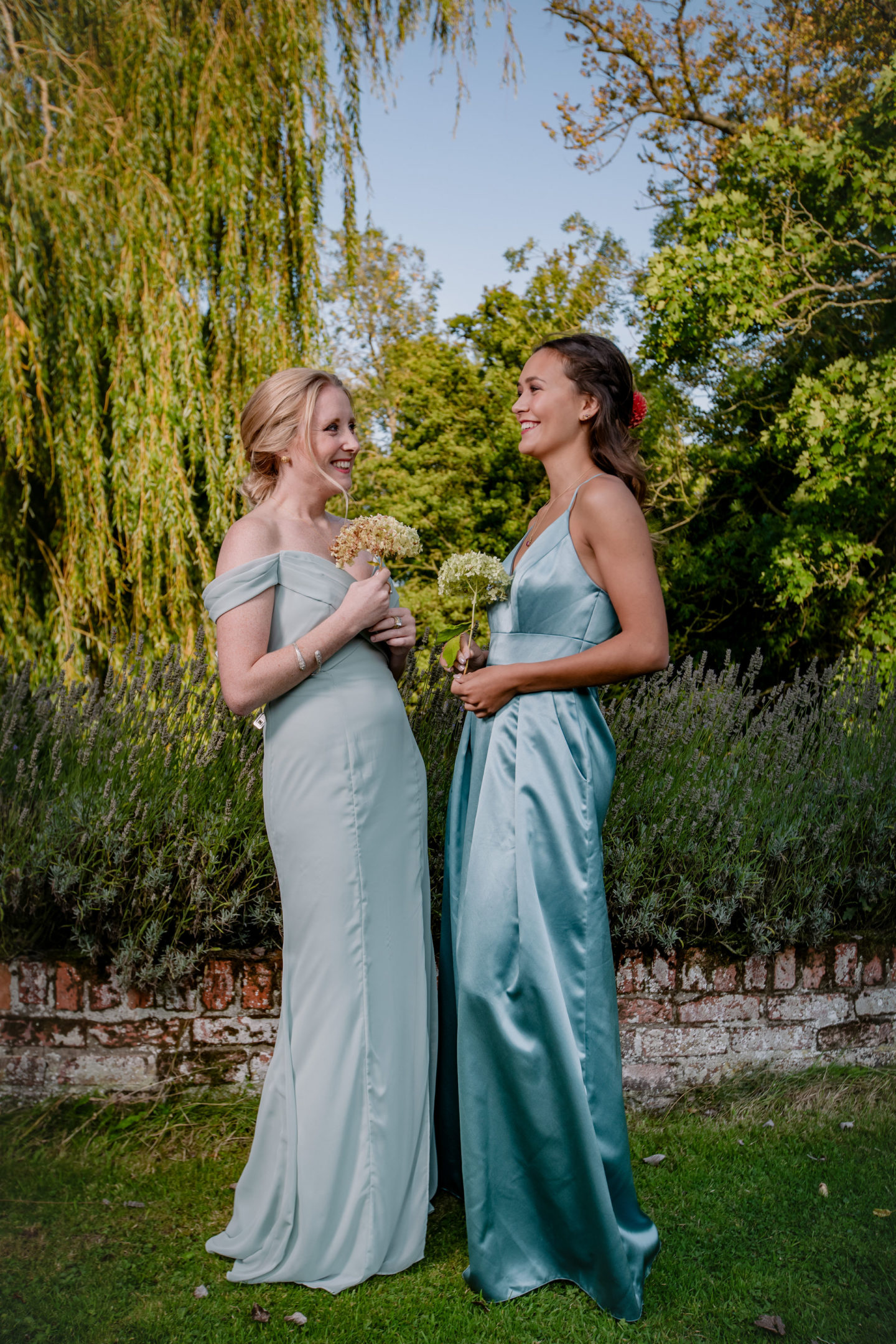 How To Avoid Conflict When It Comes To Bridesmaid Dress Shopping