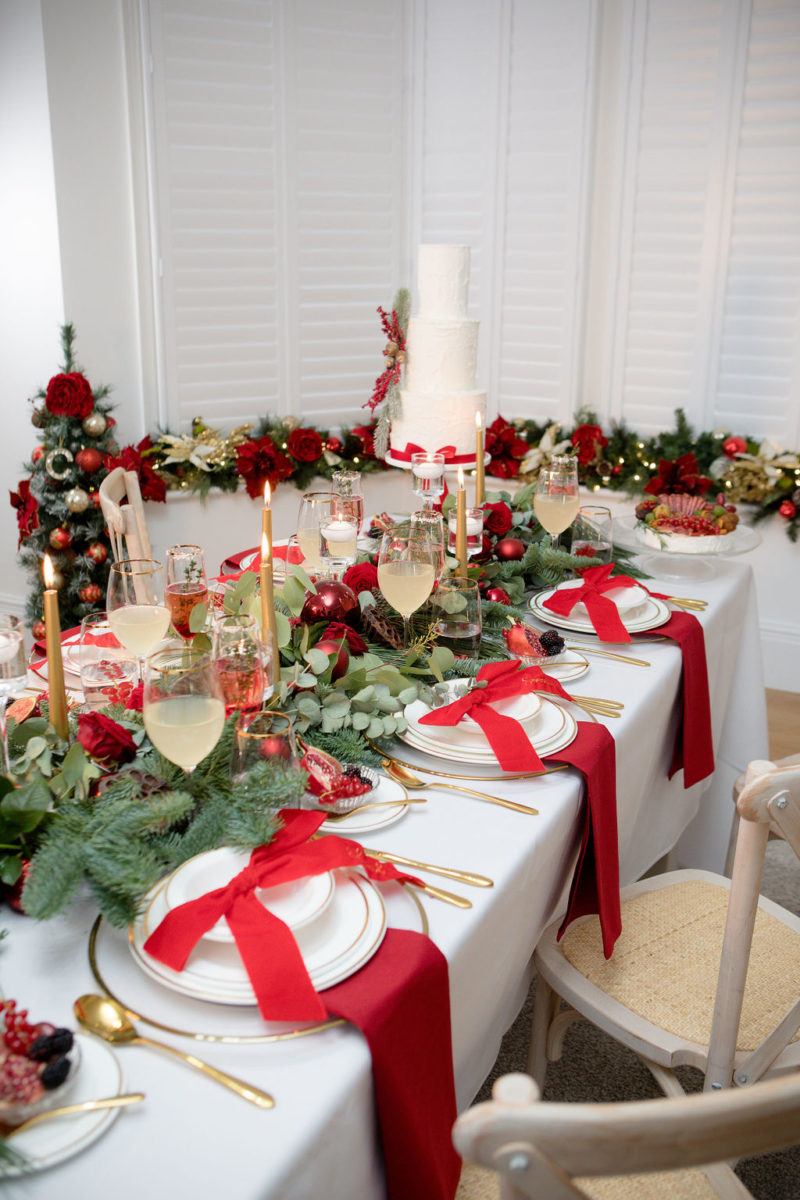 7 Christmas Table Styling Tips for your Luxury Christmas Wedding