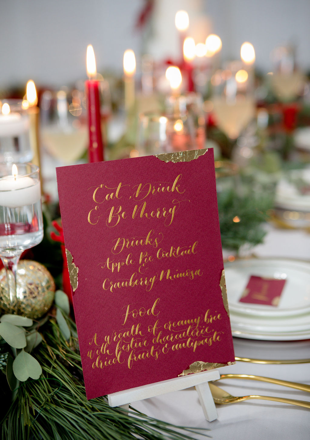 7 Christmas Table Styling Tips for your Luxury Christmas Wedding