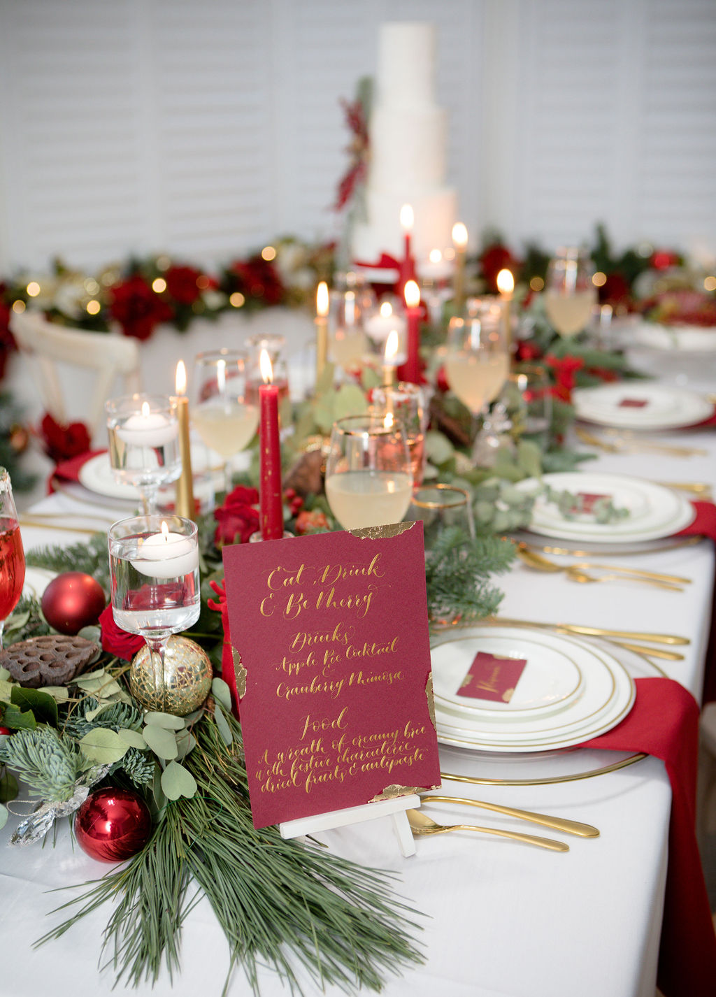 7 Christmas Table Styling Tips for your Luxury Christmas Wedding