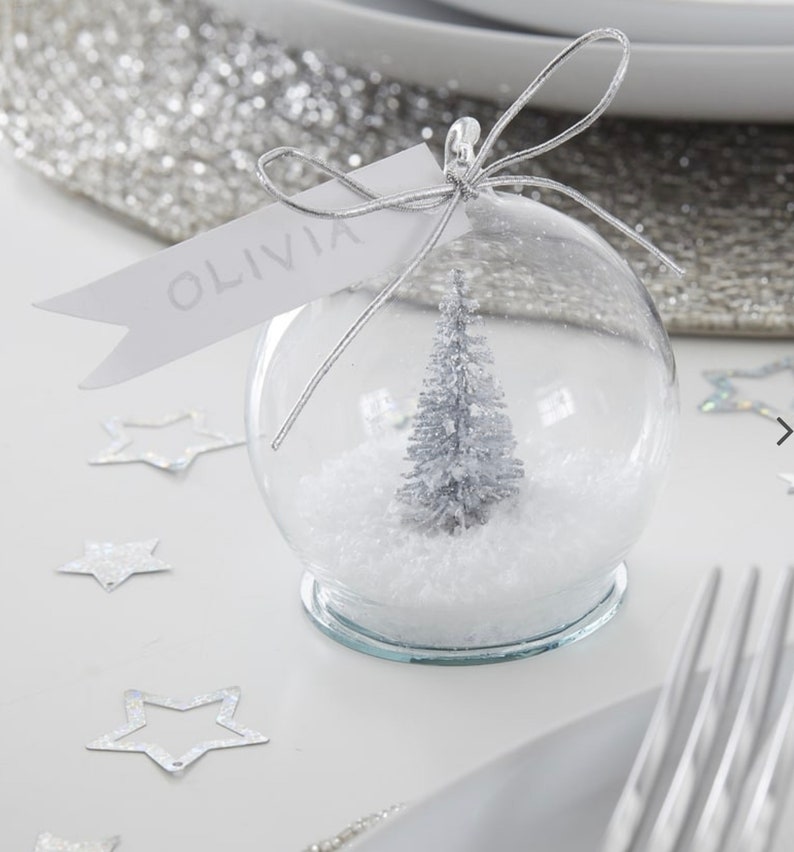 Christmas Wedding Styling Ideas For a Winter Wedding