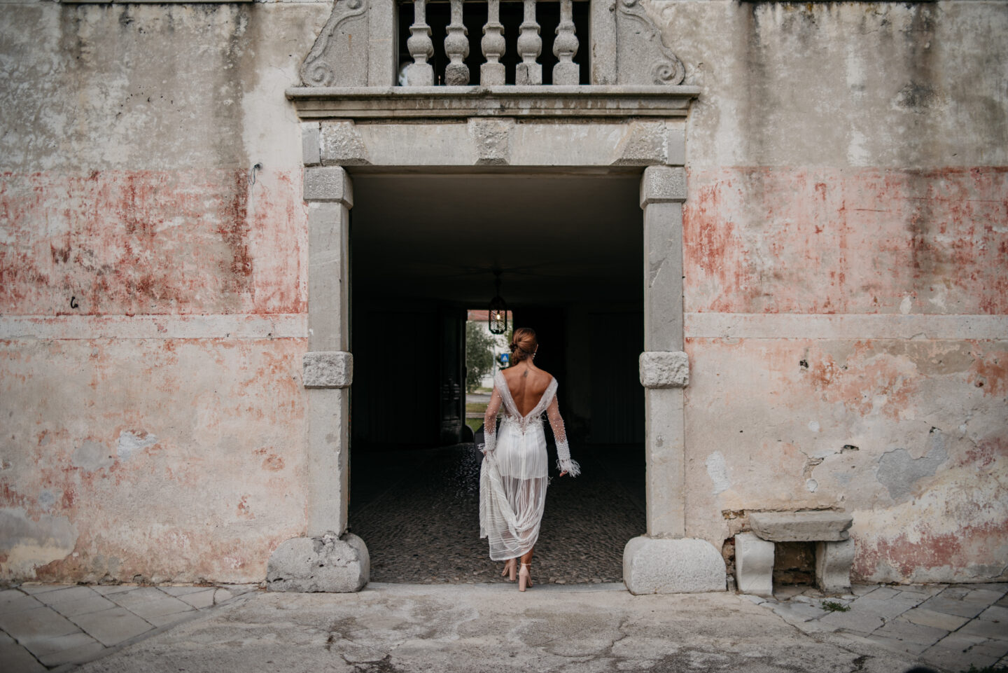 Italian Vineyard Elopement With Rustic Luxe Styling at Villa Garzolini