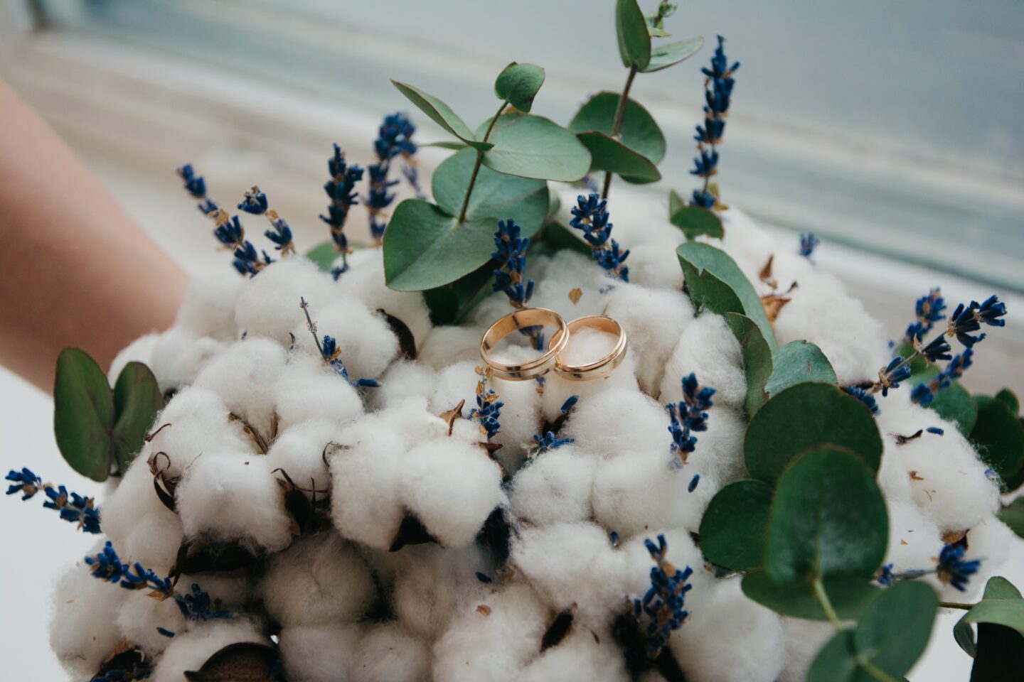 10 Cotton Gift Ideas For Your Second Wedding Anniversary  