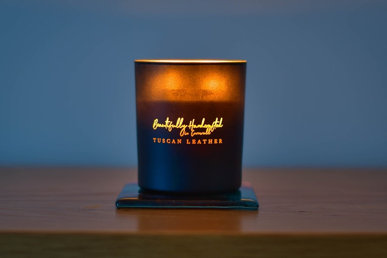 7 Leather Gift Ideas For Your Third Wedding Anniversary