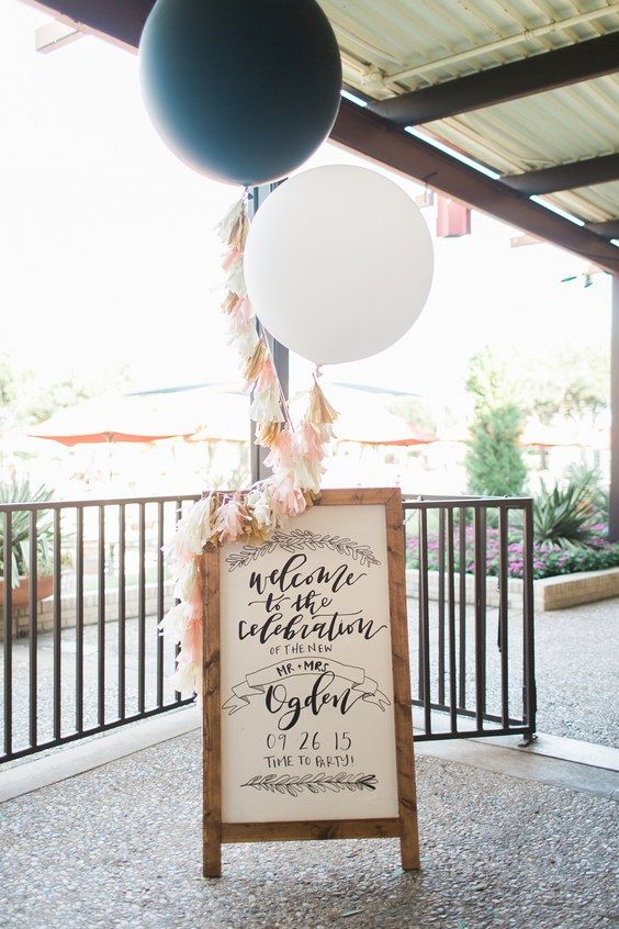 10 Ways To Use Eco-Friendly Balloons At Your Wedding