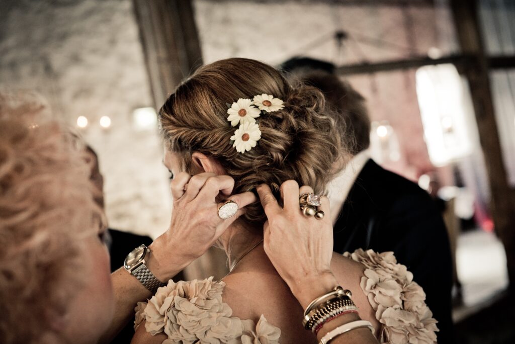 7 Tips For Beautiful Wedding Hairstyles