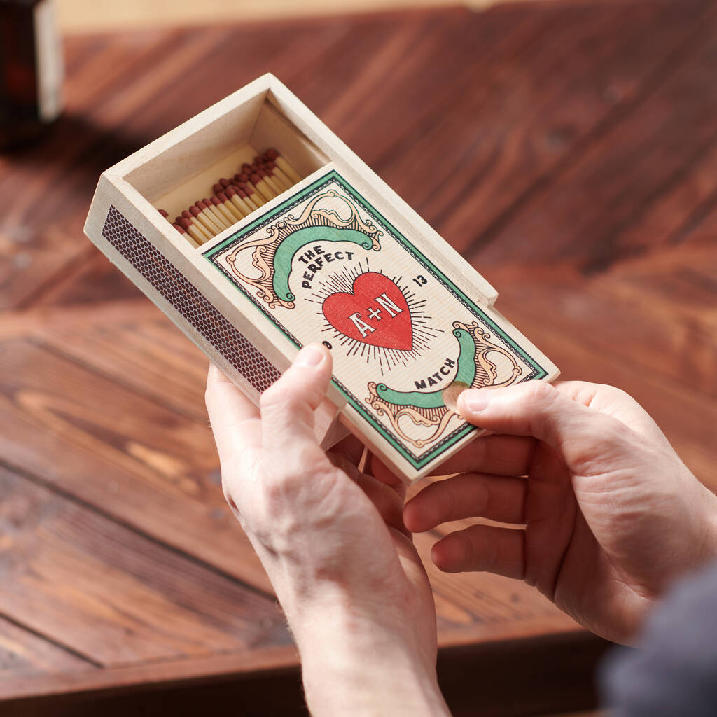 7 Gift Ideas For Your Fifth Wedding Anniversary of Wood