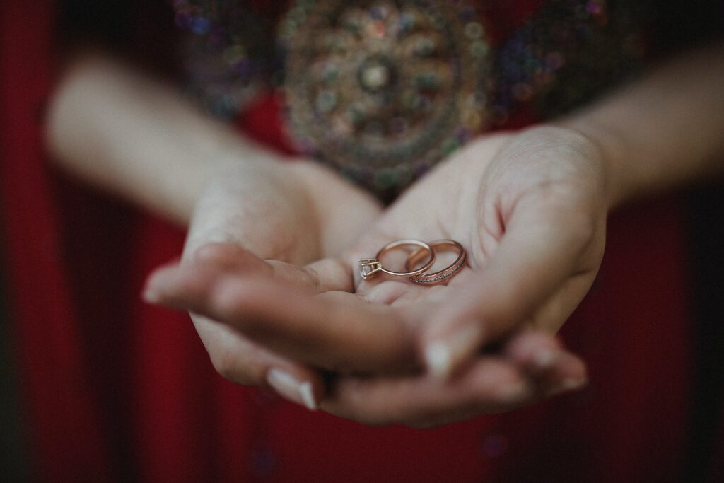 Engagement Rings: What's The Difference Between A Wedding Set And Bridal Set?