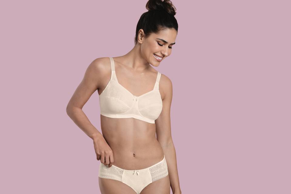 Choosing a Bra and Wedding Dress Following A Mastectomy