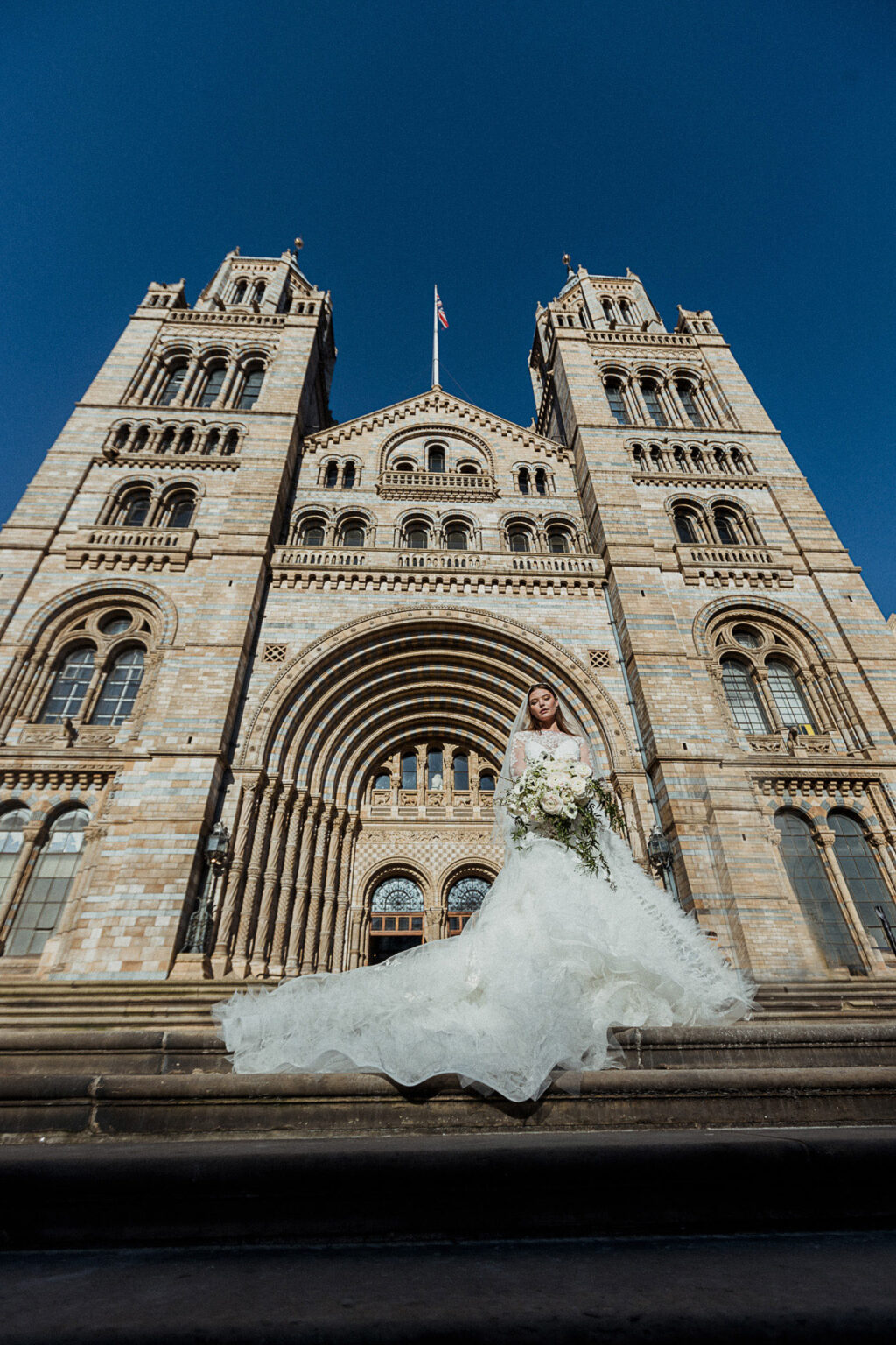 Luxury City Elopement At The Natural History Museum