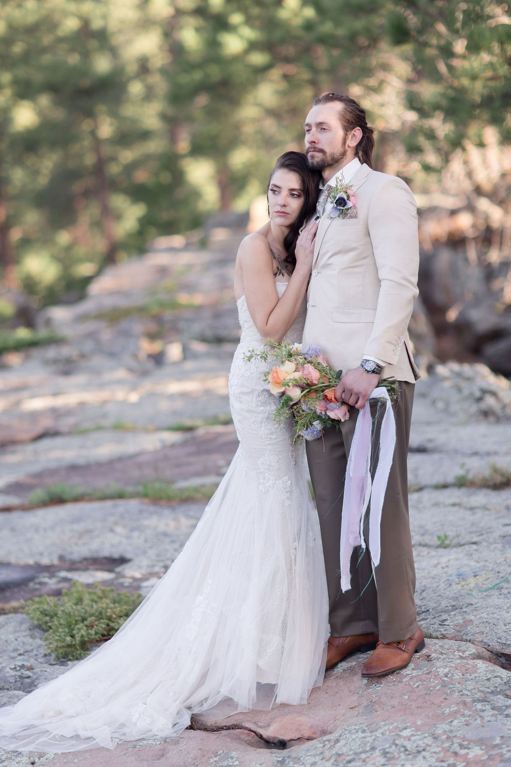 Thinking of eloping? >> 9 Reasons To Have An Elopement Wedding