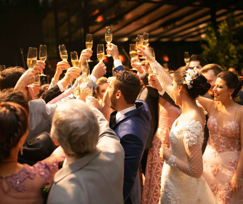 Engaging Icebreakers: Fun Games to Get Guests Mingling and Smiling