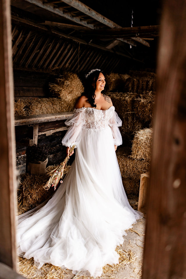 Plan Your Boho Eco-Wedding At Willow Grange Farm Cambridge