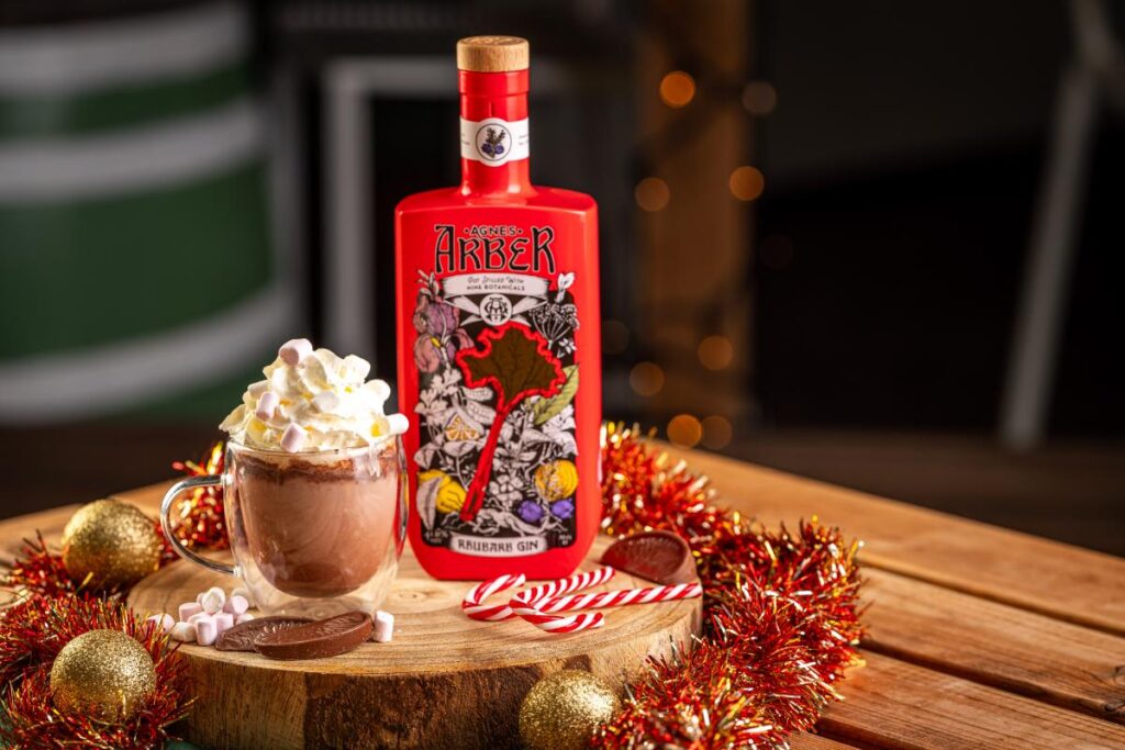 6 Festive Cocktails For Your Christmas Wedding (Or For Any Day!)