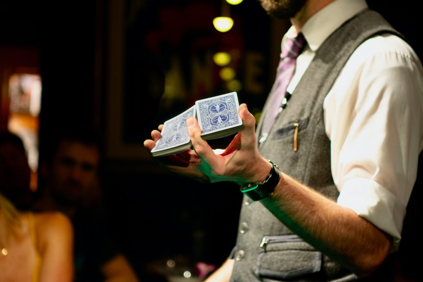 The Ultimate Guide To Choosing The Perfect Wedding Magician