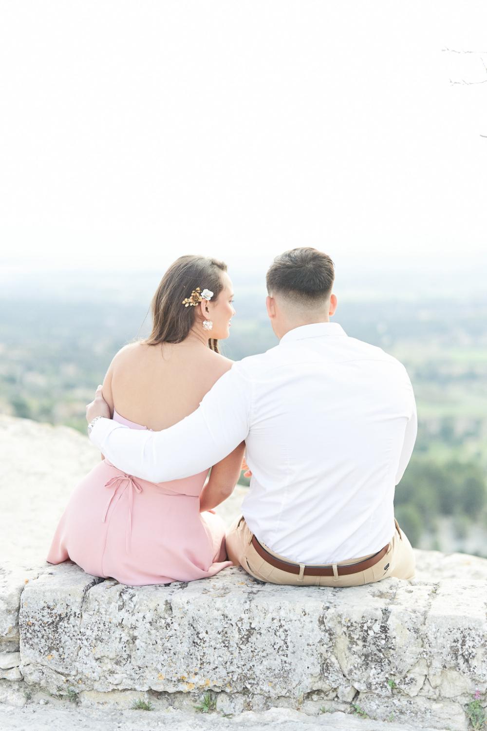 How To Plan A Beautiful Engagement Shoot In Gordes, Provence