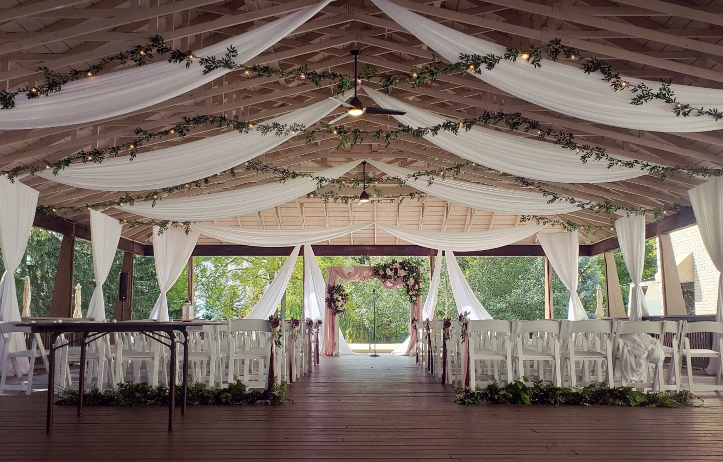 Drape decor ShipOur.Wedding