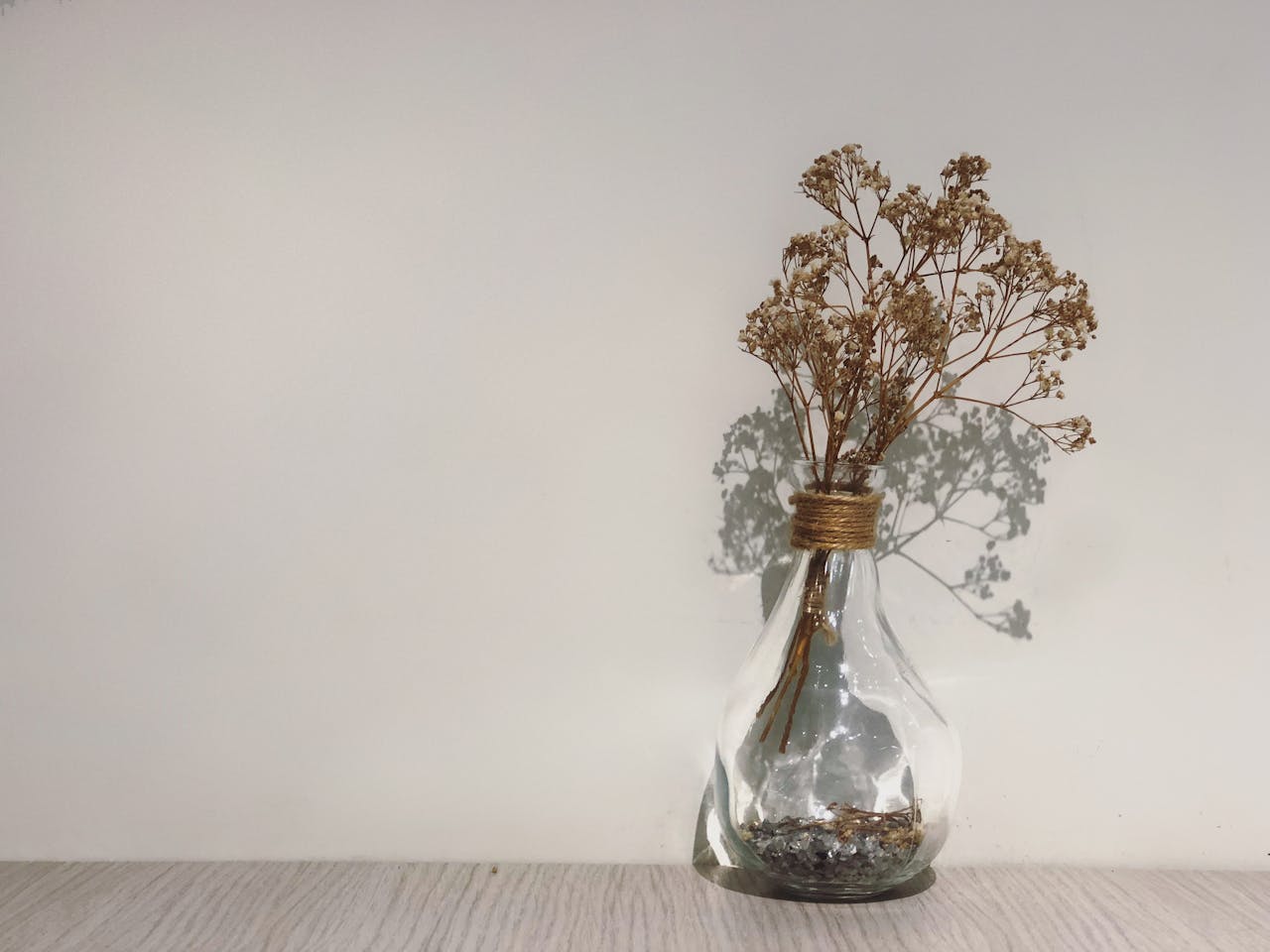 The Bridesmaid’s Guide to Sustainable Wedding Gifts and Bridal Essentials